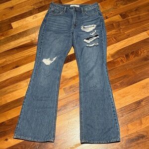 Hidden Distressed Flare Jeans 27